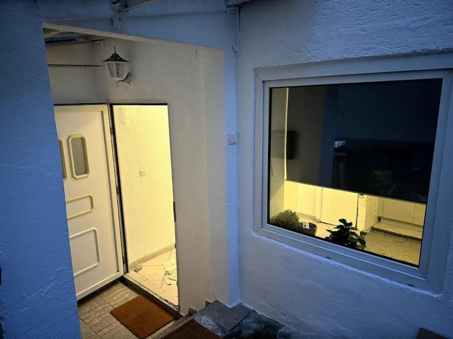 Townhouse Fuer 10 Personen Mit Garten Esslingen am Neckar Exterior photo
