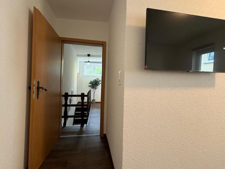 Townhouse Fuer 10 Personen Mit Garten Esslingen am Neckar Exterior photo